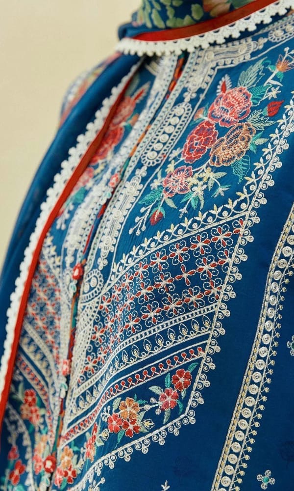 Zarashahjahan Winter 2025 – Premium Embroidered Suit with Wool Shawl