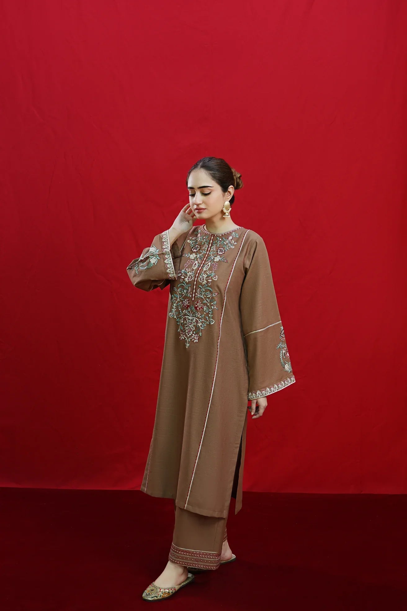 Urge – 2-Piece Airjet Dhanak Heavy Embroidered Suit