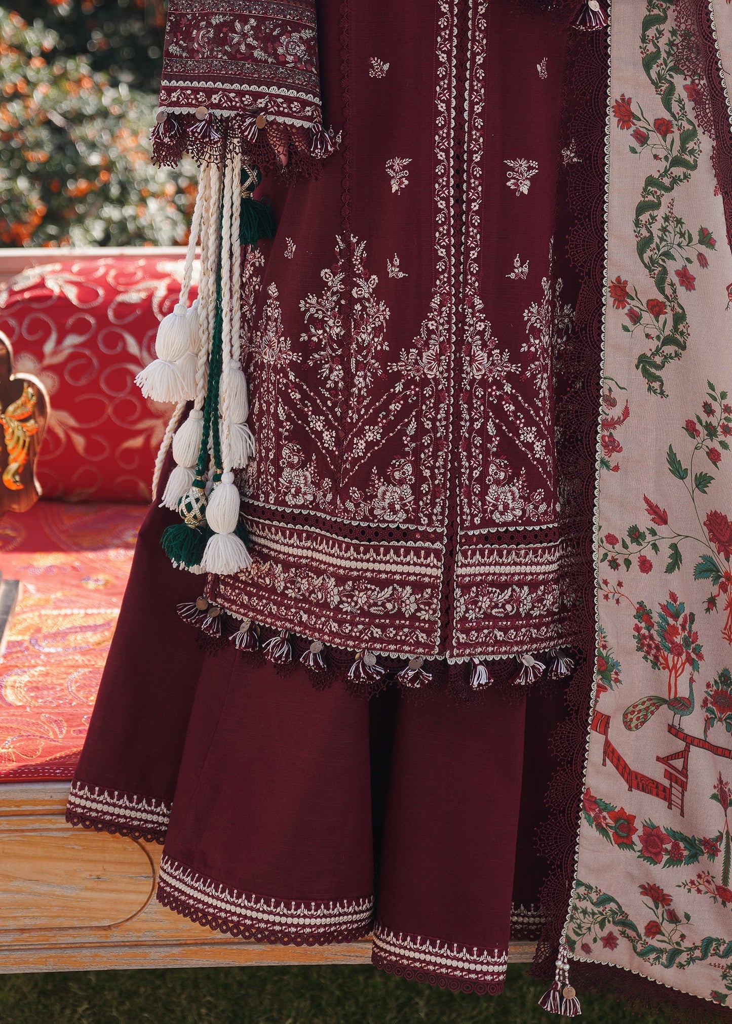 Winter 2025 Hot Collection – Hussain Rehar 3-Piece Suit with Dhanak Pashmina Wool Printed Shawl | Hania Amir – Shirt, Dupatta & Trouser