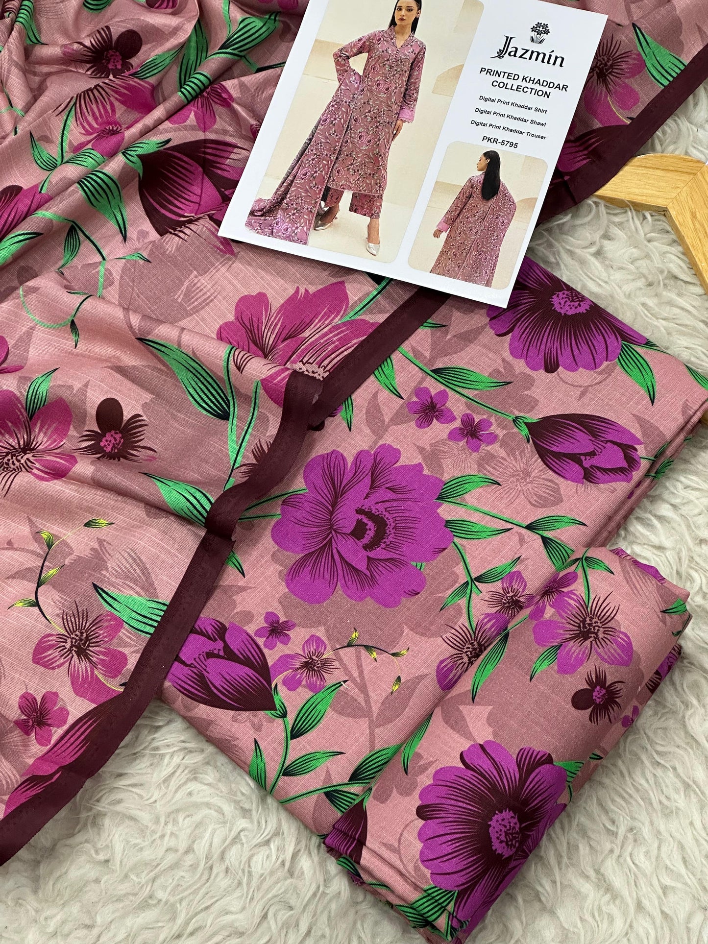 Jazmin Khaddar Printed Collection – CODE : SDK 74 - 3 Pcs Premium Winter Suit