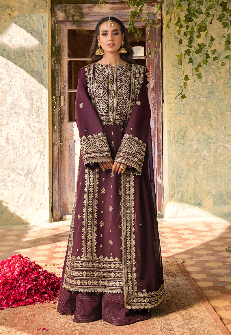 Winter 2025 Hot Collection – Asim Jofa 3-Piece Suit with Dhanak Embroidered Shawl wearing by Iqra Aziz | Shirt, Dupatta & Trouser