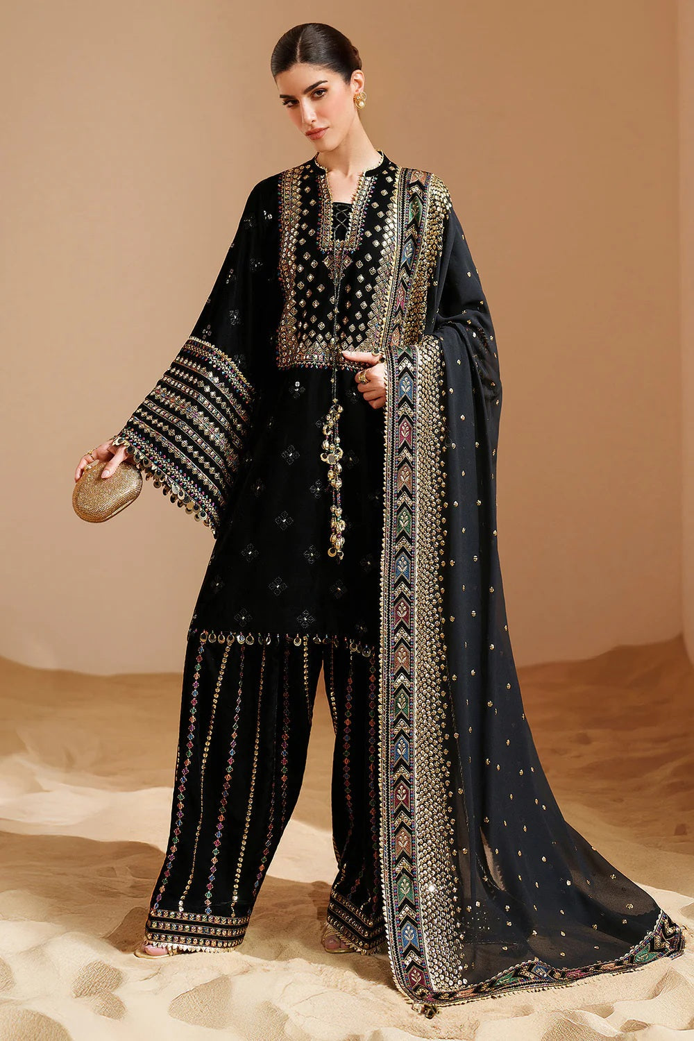 Winter 2025 | Jazmin JZM-101 – Dhanak 3PC Suit with Heavy Embroidered Shawl