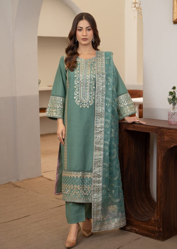 Winter 2025 – Ramsha Hit Code (RM-101) | Dhanak Embroidered 3-Piece Suit
