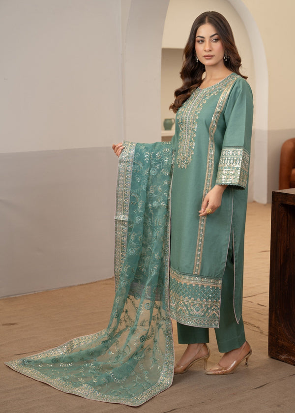 Winter 2025 – Ramsha Hit Code (RM-101) | Dhanak Embroidered 3-Piece Suit