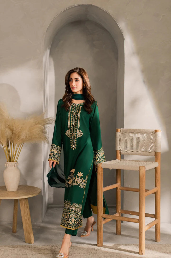 Winter 2025 | Marjan MJ-101 – Dhanak 3PC Suit with Heavy Embroidered Shawl